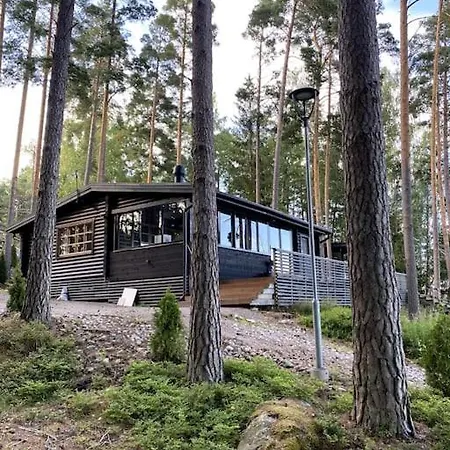 Rantahuvila Naantalissa