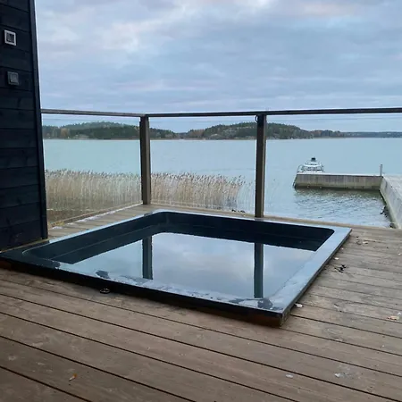 Rantahuvila Naantalissa *