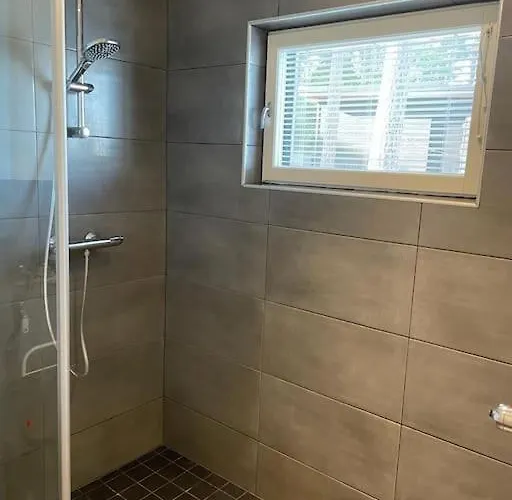 Rantahuvila Naantalissa Nådendal