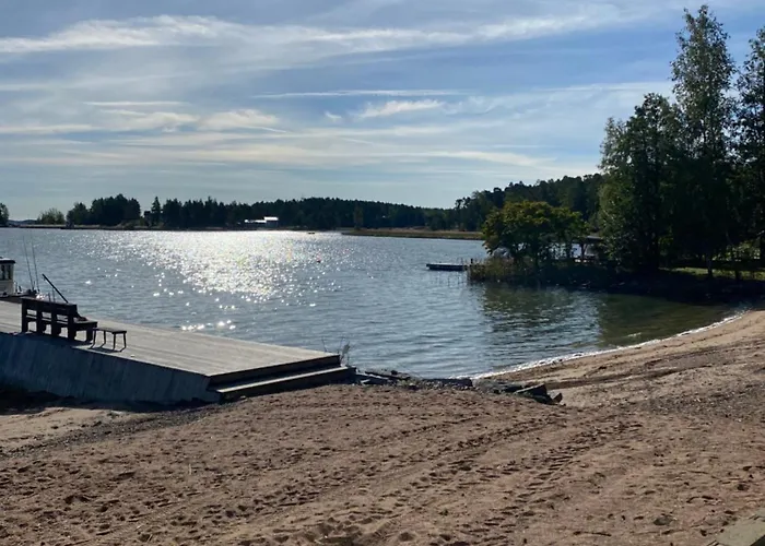 Rantahuvila Naantalissa * Nådendal